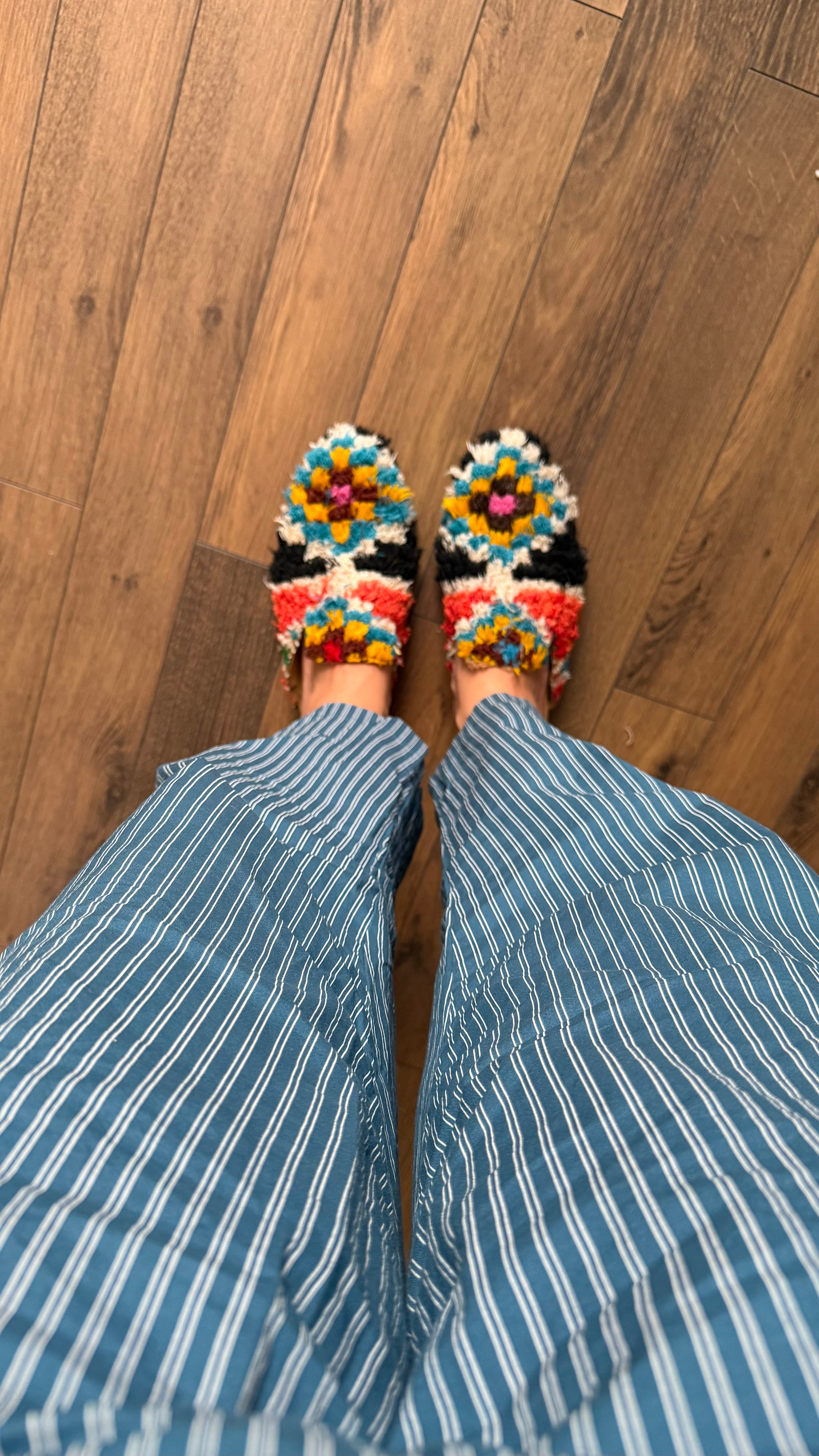 Mules CARPET