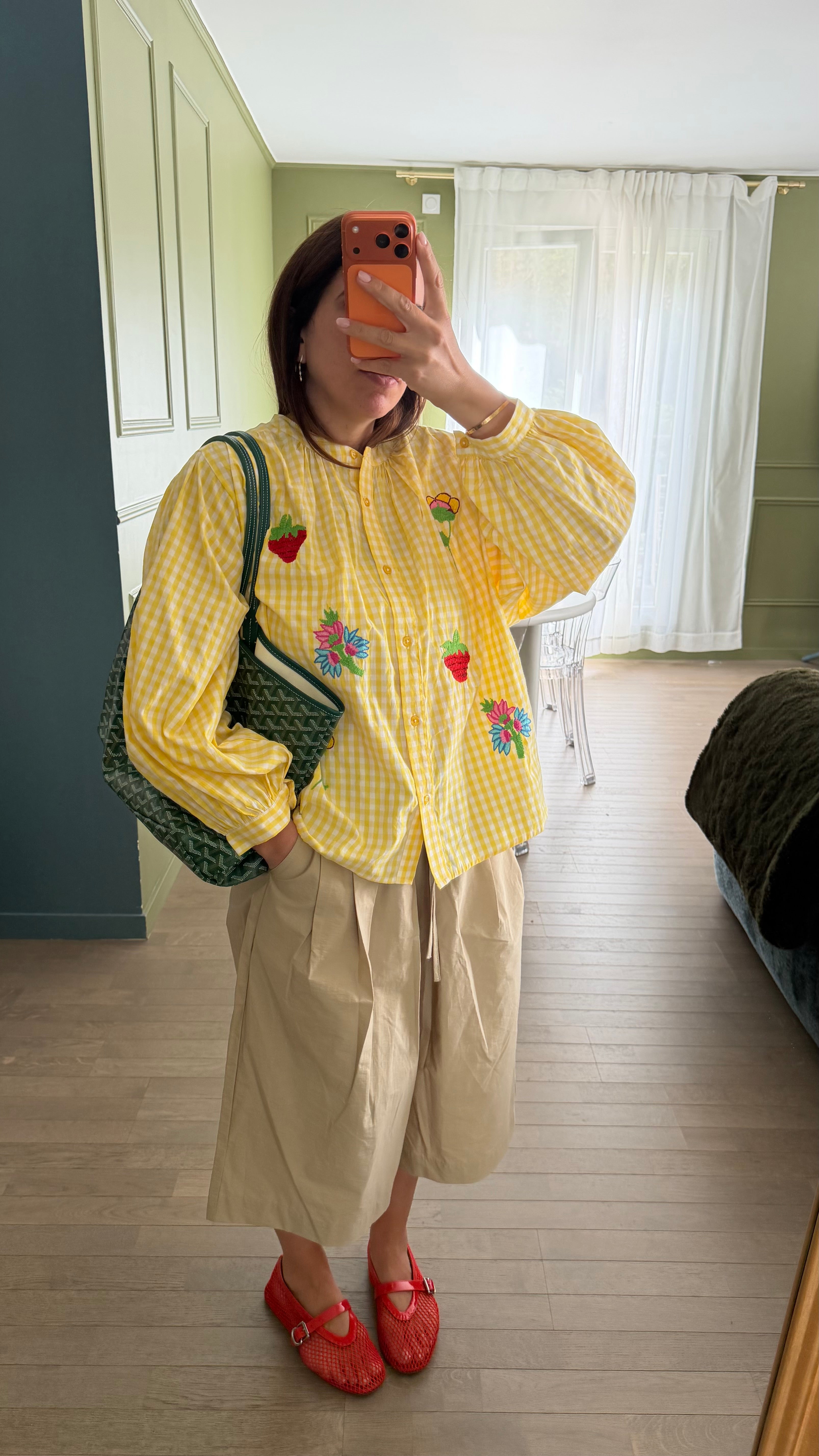 Blouse à carreaux brodée