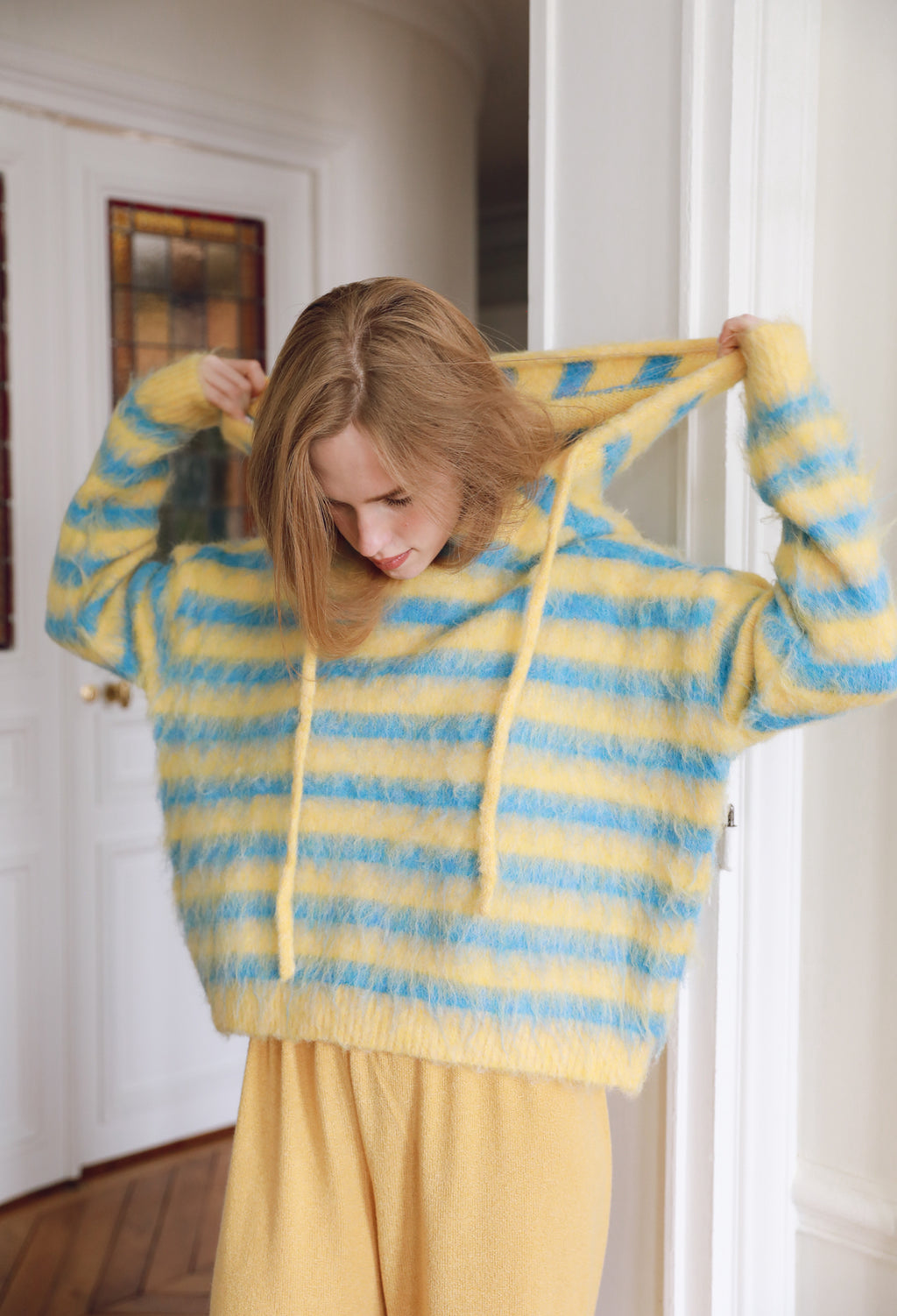 Pull à capuche LUTIN Jaune et Bleu